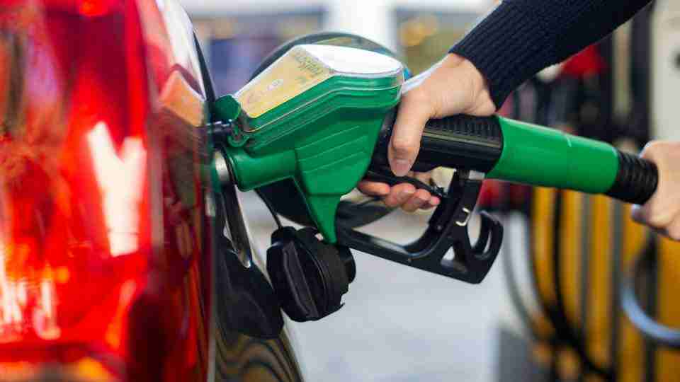 Tarih verildi: Motorine büyük zam geliyor 